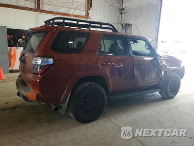 Trzecie zdjęcie samochodu z tyłu: 2024 TOYOTA 4RUNNER TRD PRO VIN:JTELU5JRXR6230940 - miniatura
