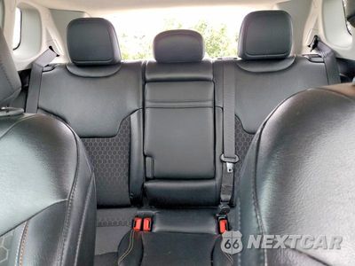 Zdjęcie 10 z 13 samochodu: 2020 JEEP COMPASS LATITUDE VIN:3C4NJDBB2LT150384 - miniatura