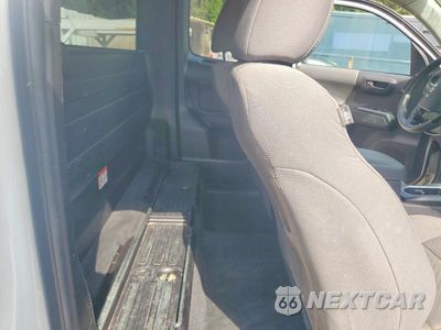 Zdjęcie 10 z 12 samochodu: 2022 TOYOTA TACOMA SR VIN:3TYRX5GN1NT057222 - miniatura