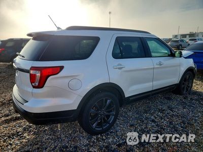 Trzecie zdjęcie samochodu z tyłu: 2018 FORD EXPLORER XLT VIN:1FM5K7D89JGB30047 - miniatura
