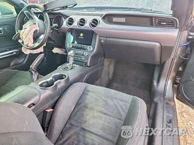 Zdjęcie 8 z 13 samochodu: 2015 FORD MUSTANG VIN:1FA6P8TH0F5399063 - miniatura