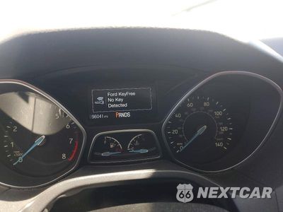 Zdjęcie 9 z 12 samochodu: 2016 FORD FOCUS TITANIUM VIN:1FADP3J22GL203520 - miniatura