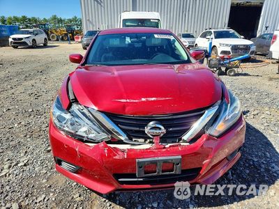 Piąte zdjęcie samochodu w środku: 2017 NISSAN ALTIMA 2.5 S VIN:1N4AL3AP4HC268090 - miniatura
