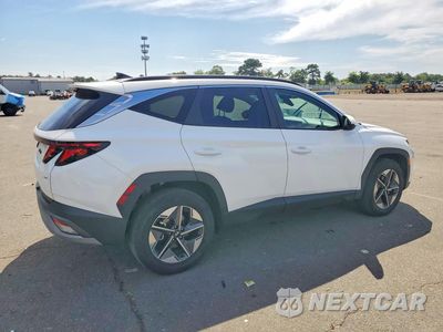 Trzecie zdjęcie samochodu z tyłu: 2025 HYUNDAI TUCSON SEL VIN:5NMJBCDE1SH587561 - miniatura