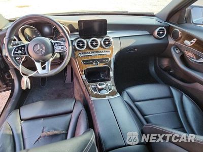 Zdjęcie 8 z 12 samochodu: 2019 MERCEDES-BENZ C 300 VIN:55SWF8DB4KU295190 - miniatura