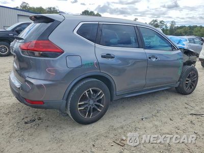 Trzecie zdjęcie samochodu z tyłu: 2018 NISSAN ROGUE S VIN:5N1AT2MT6JC751790 - miniatura