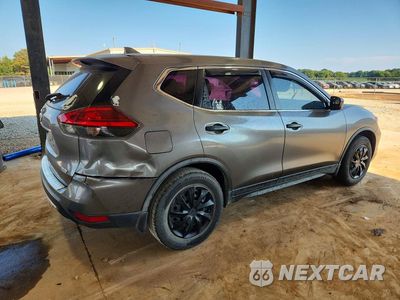 Trzecie zdjęcie samochodu z tyłu: 2017 NISSAN ROGUE S VIN:JN8AT2MT2HW138874 - miniatura