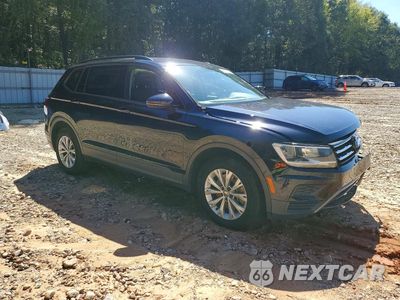 Czwarte zdjęcie samochodu z boku: 2019 VOLKSWAGEN TIGUAN S VIN:3VV1B7AX0KM014694 - miniatura