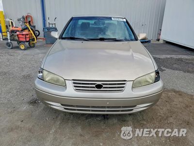 Piąte zdjęcie samochodu w środku: 1998 TOYOTA CAMRY LE VIN:4T1BG22KXWU234061 - miniatura