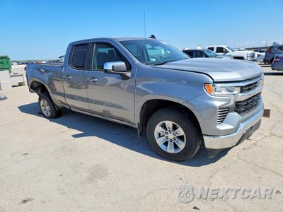 Czwarte zdjęcie samochodu z boku: 2023 CHEVROLET SILVERADO C1500 LT VIN:1GCRACED2PZ315454 - miniatura