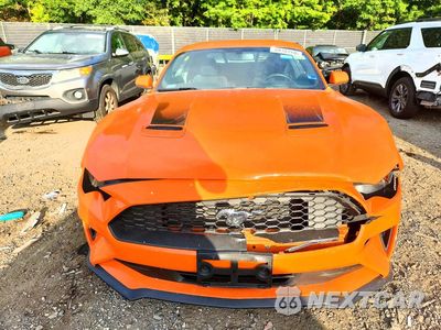 Piąte zdjęcie samochodu w środku: 2020 FORD MUSTANG VIN:1FA6P8TH5L5154142 - miniatura