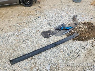 Zdjęcie 12 z 13 samochodu: 2018 MITSUBISHI MIRAGE SE VIN:ML32A4HJ6JH004327 - miniatura