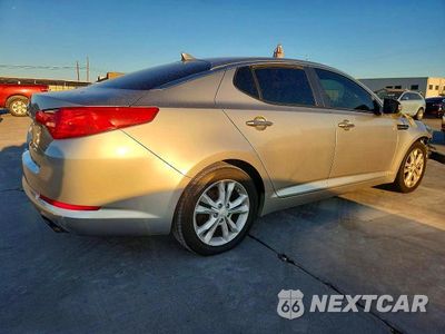 Trzecie zdjęcie samochodu z tyłu: 2013 KIA OPTIMA LX VIN:5XXGM4A71DG093542 - miniatura