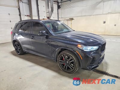 Czwarte zdjęcie samochodu z boku: 2023 BMW X5 M VIN:5YMJU0C05P9P06947 - miniatura