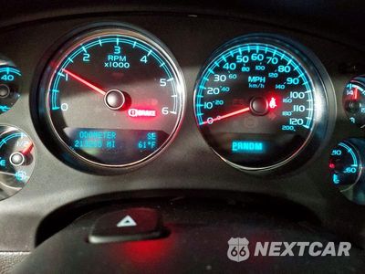 Zdjęcie 9 z 12 samochodu: 2012 GMC YUKON XL DENALI VIN:1GKS2MEF1CR190757 - miniatura