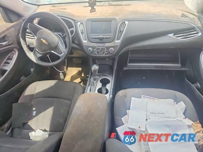 Zdjęcie 8 z 12 samochodu: 2018 CHEVROLET MALIBU LS VIN:1G1ZB5ST9JF214109 - miniatura