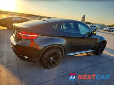 Trzecie zdjęcie samochodu z tyłu: 2013 BMW X6 XDRIVE50I VIN:5UXFG8C53DL591035 - miniatura