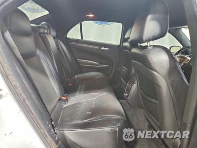 Zdjęcie 10 z 12 samochodu: 2013 CHRYSLER 300C VIN:2C3CCAET0DH650515 - miniatura
