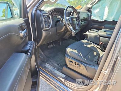 Zdjęcie 8 z 12 samochodu: 2021 CHEVROLET SILVERADO K1500 LT VIN:1GCUYDED0MZ156456 - miniatura