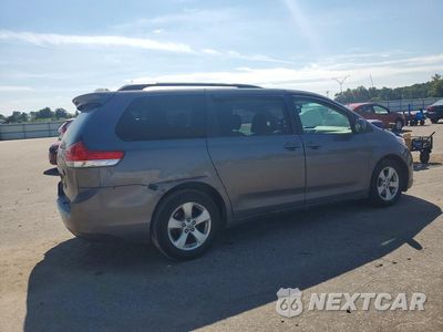 Trzecie zdjęcie samochodu z tyłu: 2014 TOYOTA SIENNA VIN:5TDKK3DC4ES436301 - miniatura