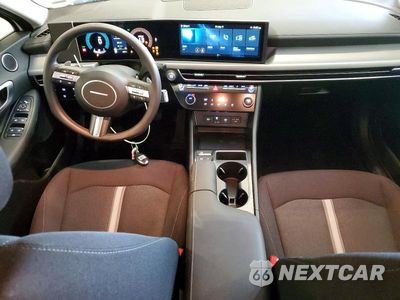 Zdjęcie 8 z 12 samochodu: 2026 HYUNDAI SONATA HYBRID BLUE VIN:KMHL24JJXTA171841 - miniatura