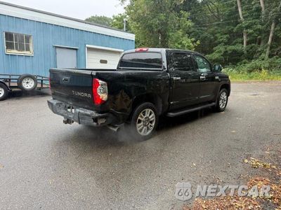 Czwarte zdjęcie samochodu z boku: 2015 TOYOTA TUNDRA PLATINUM VIN:5TFAY5F10FX463363 - miniatura