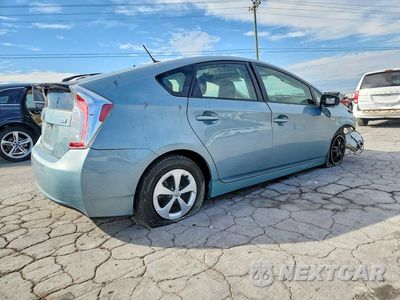 Trzecie zdjęcie samochodu z tyłu: 2014 TOYOTA PRIUS FOUR VIN:JTDKN3DU5E1749774 - miniatura