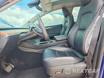 Zdjęcie 7 z 12 samochodu: 2023 TESLA MODEL Y VIN:7SAYGDEE5PA100262 - miniatura