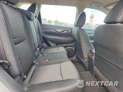 Zdjęcie 11 z 13 samochodu: 2018 NISSAN ROGUE S VIN:KNMAT2MV0JP520401 - miniatura