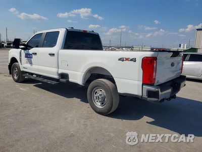 Drugie zdjęcie samochodu z przodu: 2024 FORD F350 SUPER DUTY VIN:1FT8W3BT8REF85064 - miniatura
