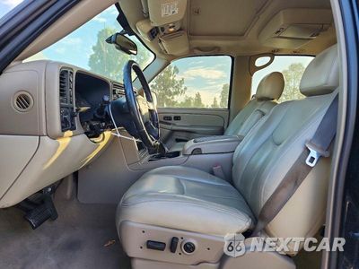 Zdjęcie 7 z 14 samochodu: 2004 CHEVROLET TAHOE K1500 VIN:1GNEK13T74R130894 - miniatura