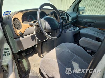 Zdjęcie 8 z 13 samochodu: 2002 FORD ECONOLINE E250 VAN VIN:1FDPE24L62HA08068 - miniatura