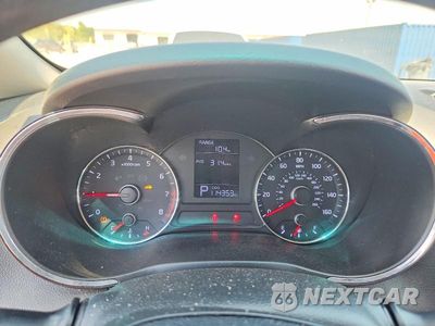 Zdjęcie 9 z 12 samochodu: 2016 KIA FORTE LX VIN:KNAFK4A69G5503311 - miniatura