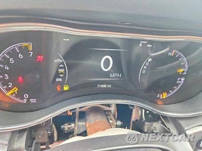 Zdjęcie 9 z 13 samochodu: 2018 JEEP GRAND CHEROKEE LAREDO VIN:1C4RJFAG9JC352884 - miniatura