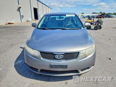 Piąte zdjęcie samochodu w środku: 2010 KIA FORTE EX VIN:KNAFU4A26A5139718 - miniatura