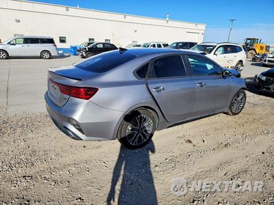 Trzecie zdjęcie samochodu z tyłu: 2023 KIA FORTE GT LINE VIN:3KPF54AD6PE681917 - miniatura