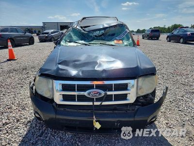Piąte zdjęcie samochodu w środku: 2011 FORD ESCAPE XLT VIN:1FMCU0D76BKB52084 - miniatura