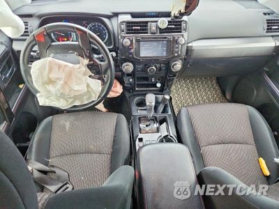 Zdjęcie 8 z 13 samochodu: 2018 TOYOTA 4RUNNER TRD OFF-ROAD VIN:JTEBU5JR7J5542235 - miniatura