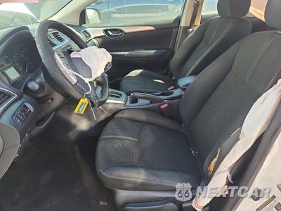 Zdjęcie 7 z 13 samochodu: 2017 NISSAN SENTRA S VIN:3N1AB7AP3HY249139 - miniatura