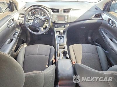 Zdjęcie 8 z 13 samochodu: 2018 NISSAN SENTRA S VIN:3N1AB7AP0JY279821 - miniatura