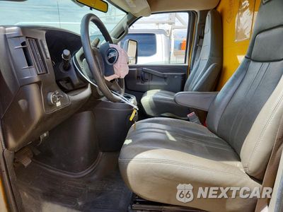 Zdjęcie 7 z 13 samochodu: 2022 GMC SAVANA BOX TRUCK VIN:7GZ37TC7XNN004010 - miniatura