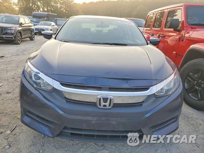Piąte zdjęcie samochodu w środku: 2017 HONDA CIVIC LX VIN:19XFC2F52HE011844 - miniatura