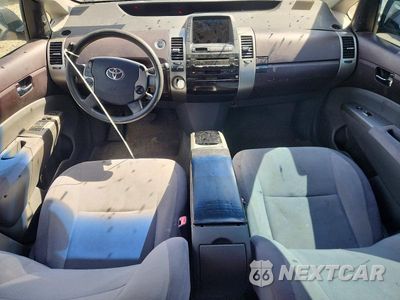 Zdjęcie 8 z 12 samochodu: 2005 TOYOTA PRIUS BASE VIN:JTDKB20U453036538 - miniatura