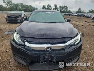 Piąte zdjęcie samochodu w środku: 2018 HONDA CIVIC LX VIN:19XFC2F51JE028205 - miniatura