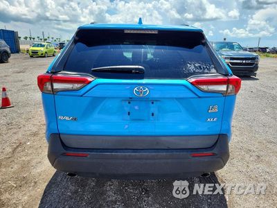 Zdjęcie 6 z 13 samochodu: 2021 TOYOTA RAV4 XLE PREMIUM VIN:2T3C1RFV5MW138314 - miniatura