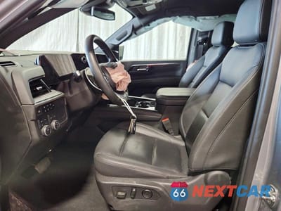 Zdjęcie 7 z 14 samochodu: 2025 CHEVROLET SUBURBAN K1500 Z71 VIN:1GNS6DRDXSR244488 - miniatura