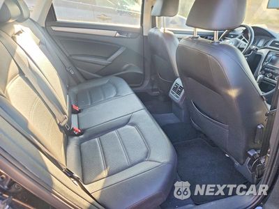 Zdjęcie 10 z 12 samochodu: 2014 VOLKSWAGEN PASSAT SE VIN:1VWBT7A39EC037679 - miniatura