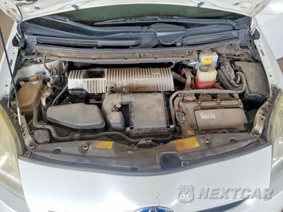Zdjęcie 11 z 12 samochodu: 2011 TOYOTA PRIUS TWO VIN:JTDKN3DU5B1401467 - miniatura