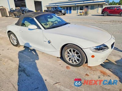 Czwarte zdjęcie samochodu z boku: 2005 BMW Z4 2.5 VIN:4USBT33545LS54965 - miniatura