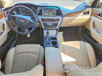 Zdjęcie 8 z 13 samochodu: 2015 HYUNDAI SONATA LIMITED VIN:5NPE34AF5FH178974 - miniatura